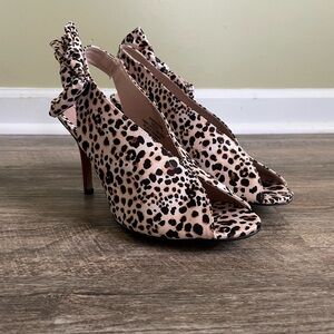 Betsey Johnson Irving Leopard Pring Peep Tow Slingbacks Bow Shoes